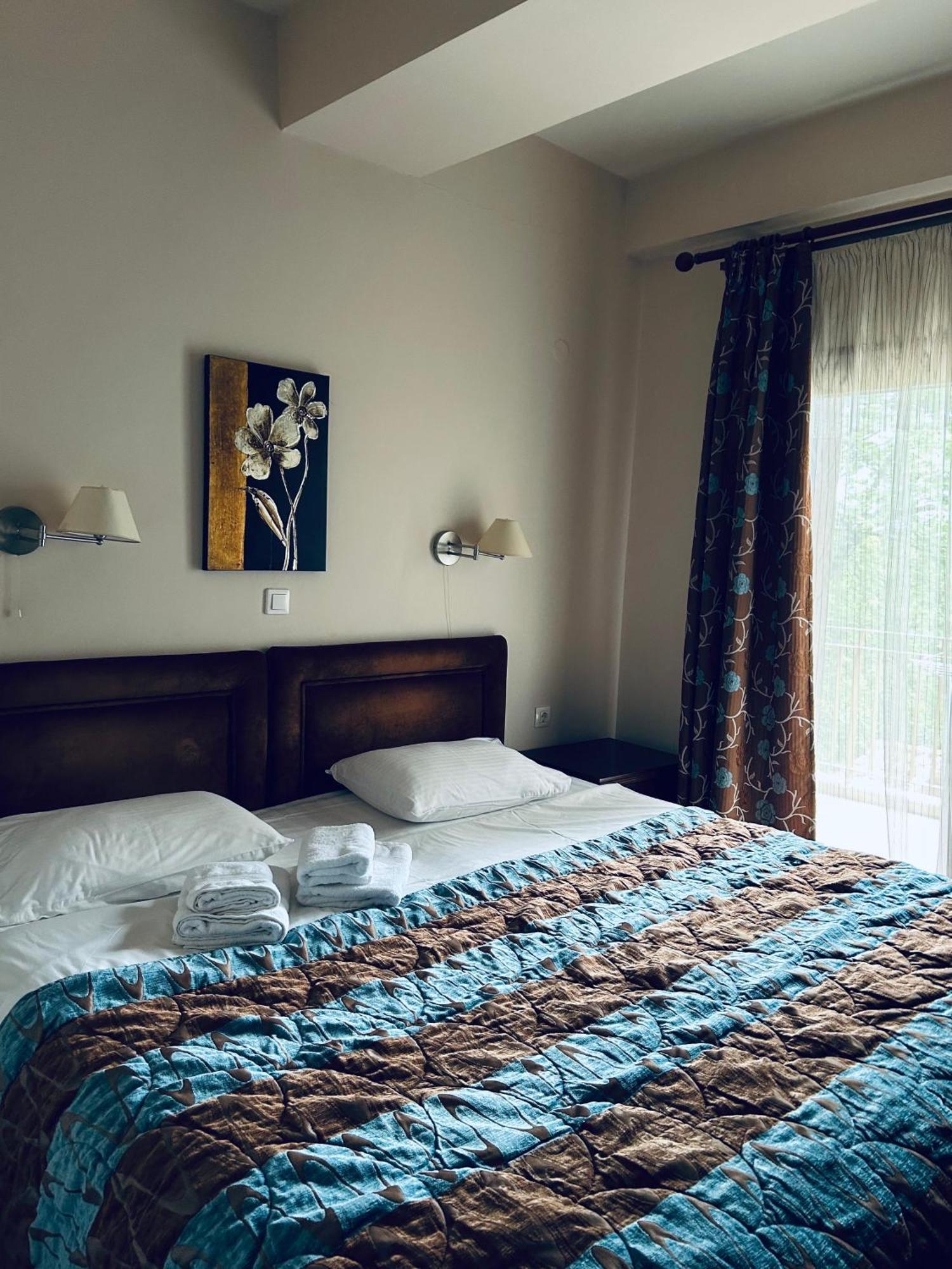 Hotel Athina Като-Лутраки Экстерьер фото
